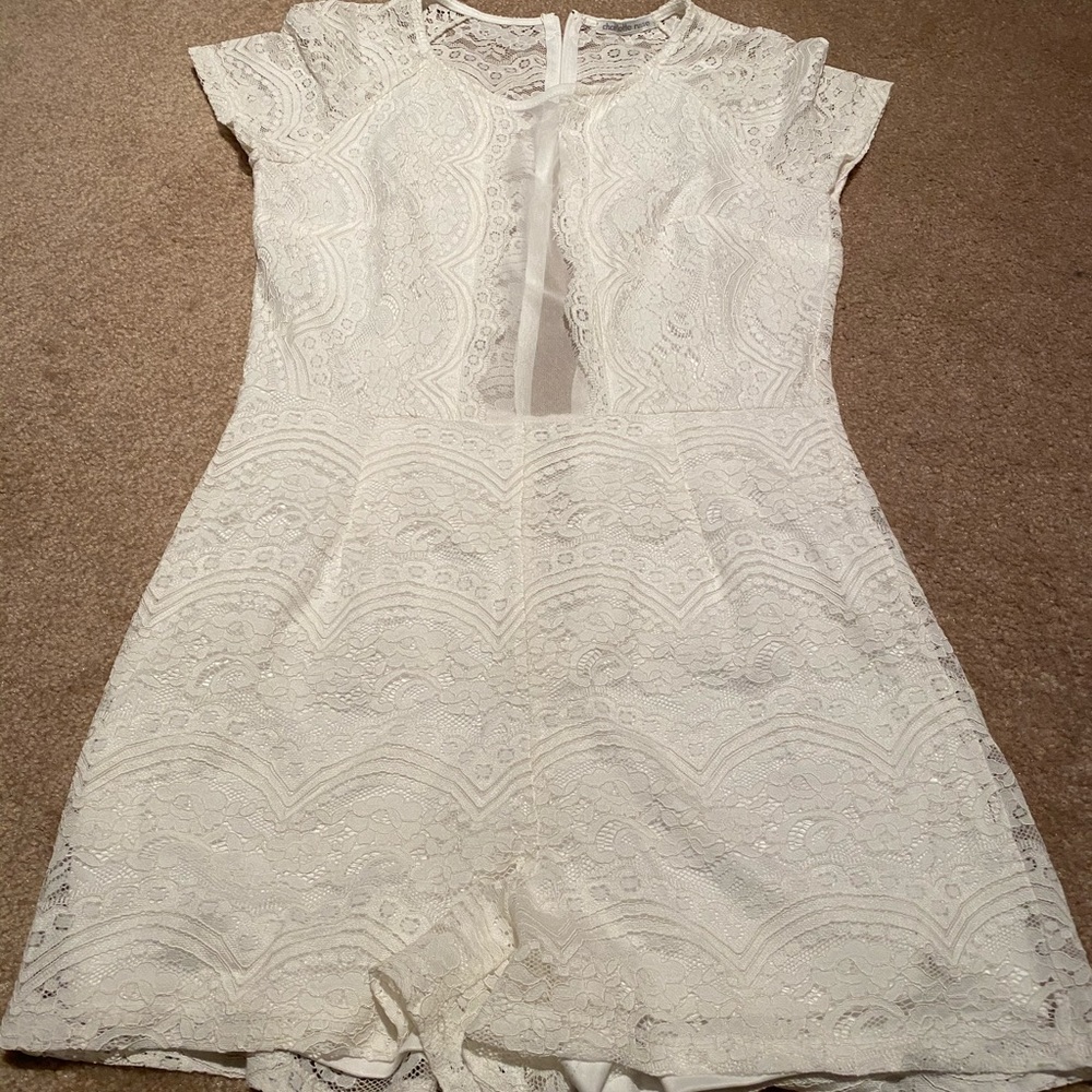 Charlotte Russe White Lace Romper (Medium)